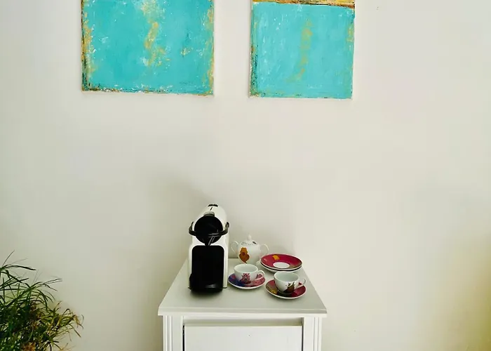 Superhosts 3* إِستيبونا