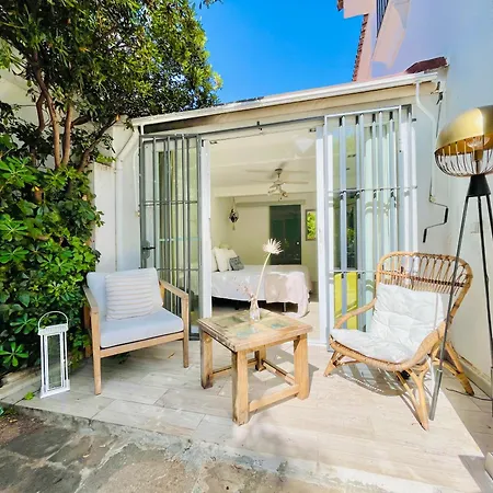 Superhosts 3* 埃斯特波纳